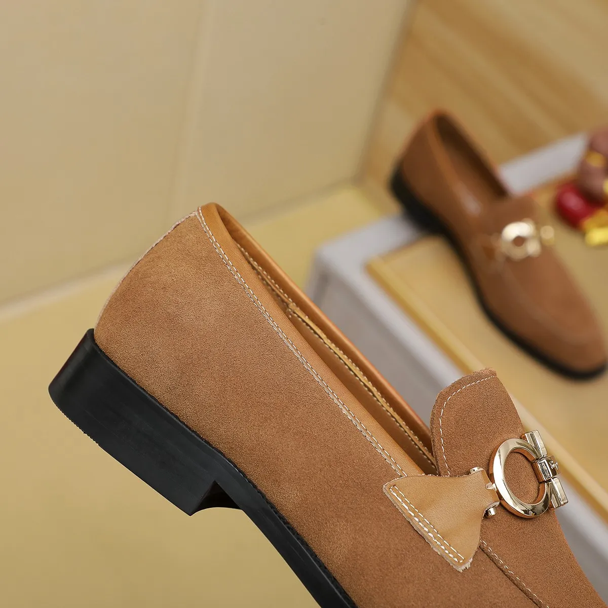 Men's shoes💰420🔥Ferragamo new men's formal shoes🇨🇳Official website original 1:1 mold opening, original quality💯Fine workmanship, high-end luxury shoes☘ The surface is made of imported Italian first-layer cowhide🌴🐑Leather lining🍓Rubber wear-resistant and non-slip outsole, breathable and comfortable to wear🍍The first choice for high-grade men, size 39-45 (38.46. Can be customized)